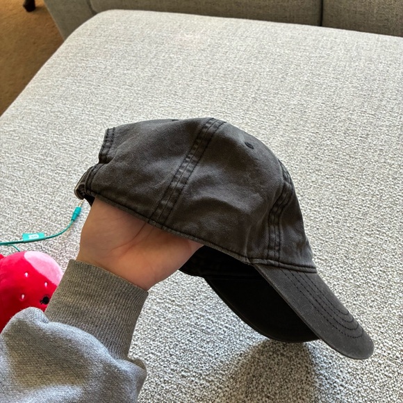 American Eagle Rolling Stones Hat - Picture 8 of 9